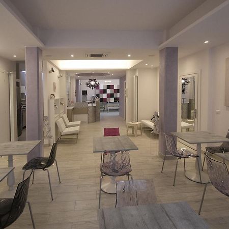 ואראצה Hotel B&B Francesca מראה חיצוני תמונה