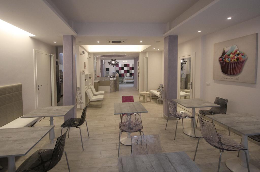 ואראצה Hotel B&B Francesca מראה חיצוני תמונה