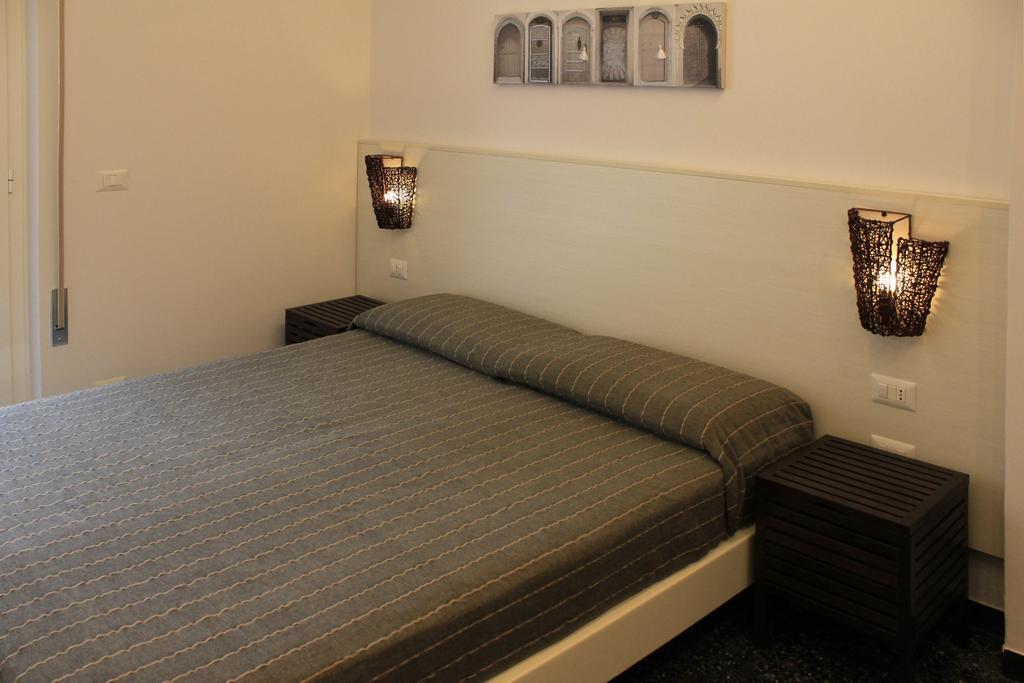 ואראצה Hotel B&B Francesca מראה חיצוני תמונה