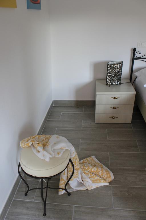 ואראצה Hotel B&B Francesca מראה חיצוני תמונה