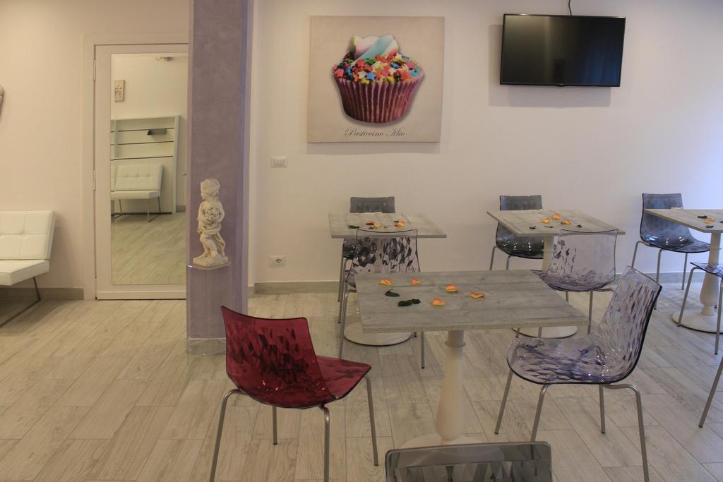 ואראצה Hotel B&B Francesca מראה חיצוני תמונה